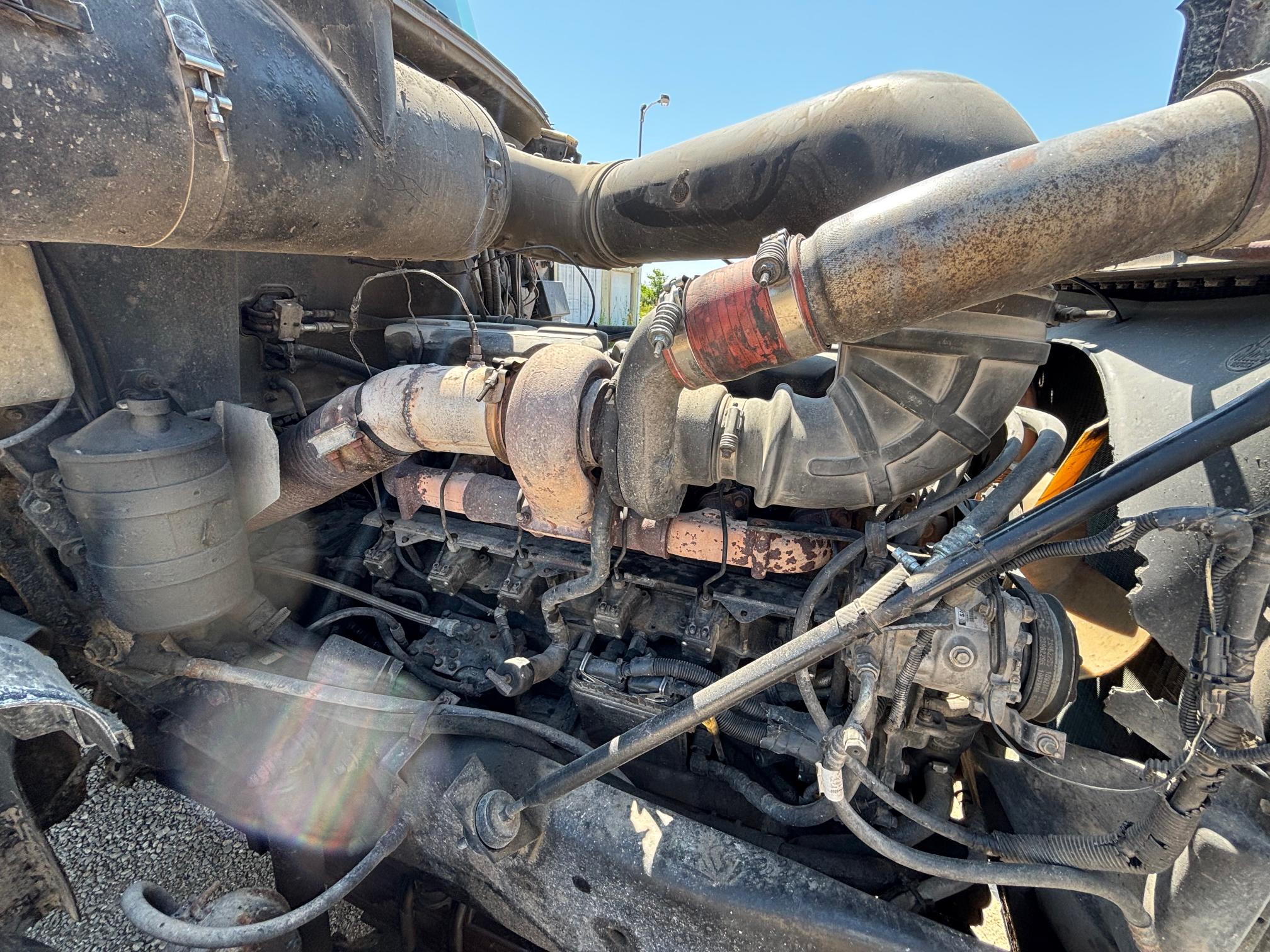 1997 MACK CL713 - Image 25